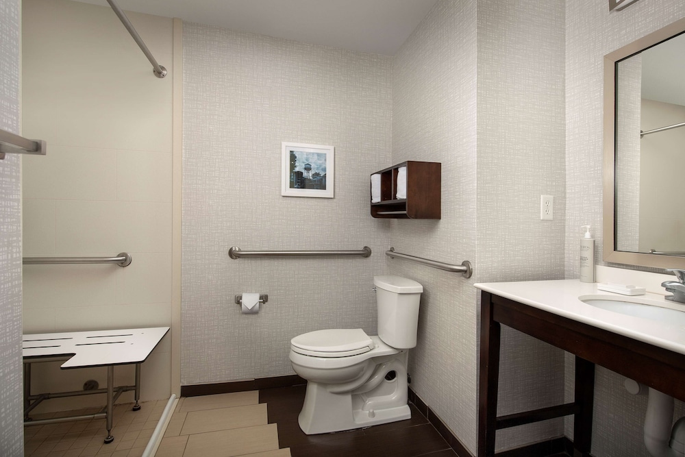 Hampton Inn Knoxville Clinton I 75 - photo 16