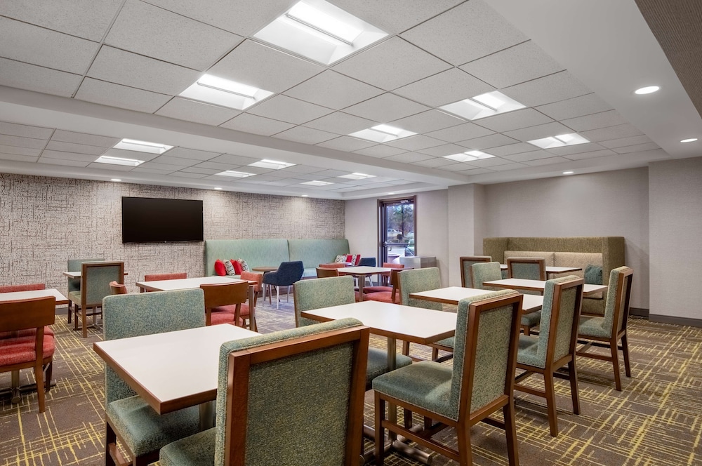 Hampton Inn Long Island Brookhaven - photo 36