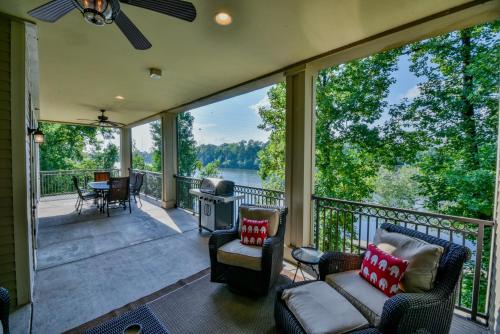 Land of Oz in Tuscaloosa, United States