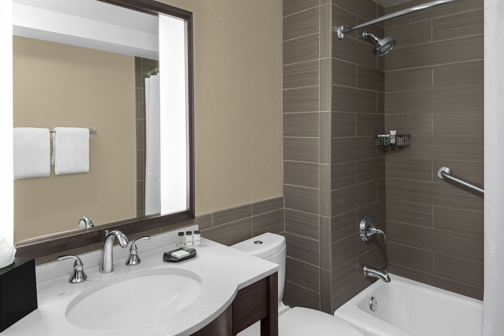 Sheraton Lincoln Harbor Hotel - photo 24
