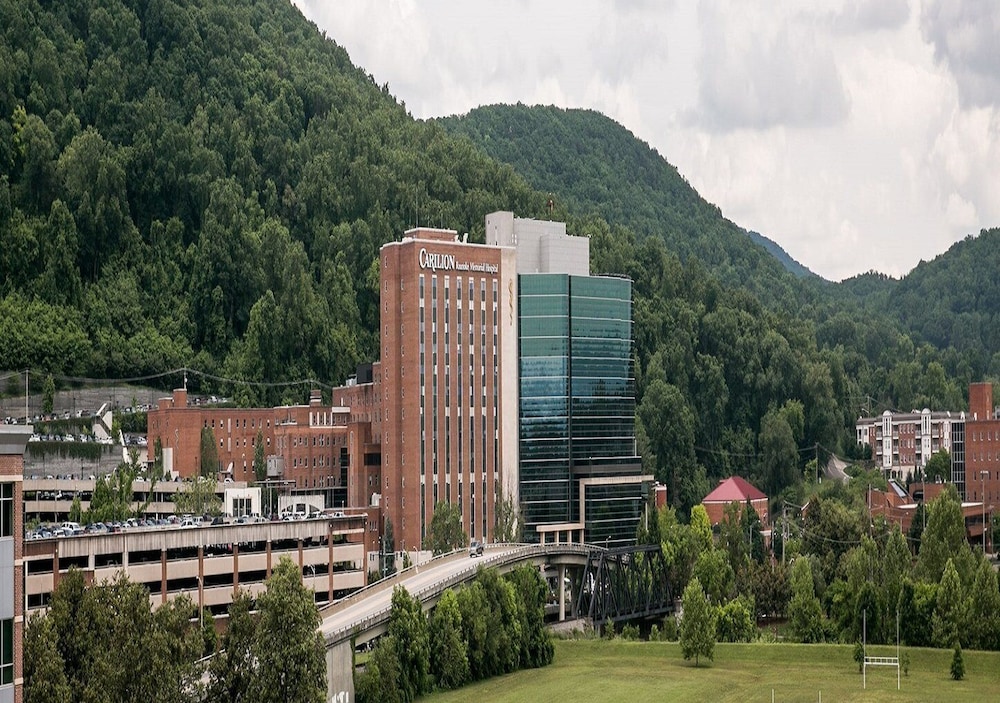 avid hotel Salem by IHG - photo 36