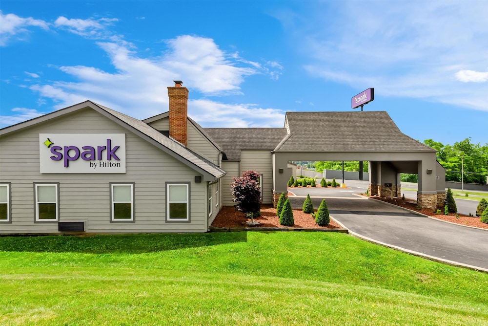 Spark by Hilton Wytheville Holston Rd I 81 — hotel in Wytheville