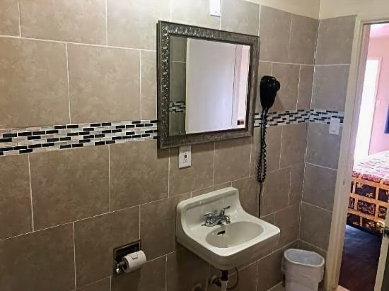 Mount N Lake Motel - photo 10