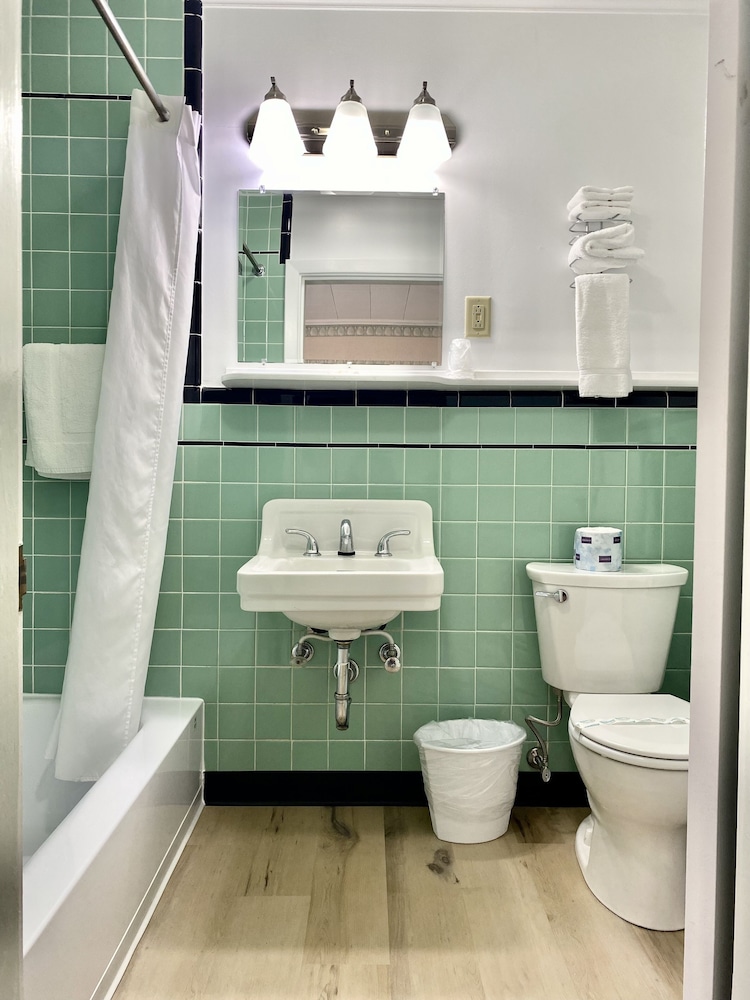 Bucksport Inn - photo 23