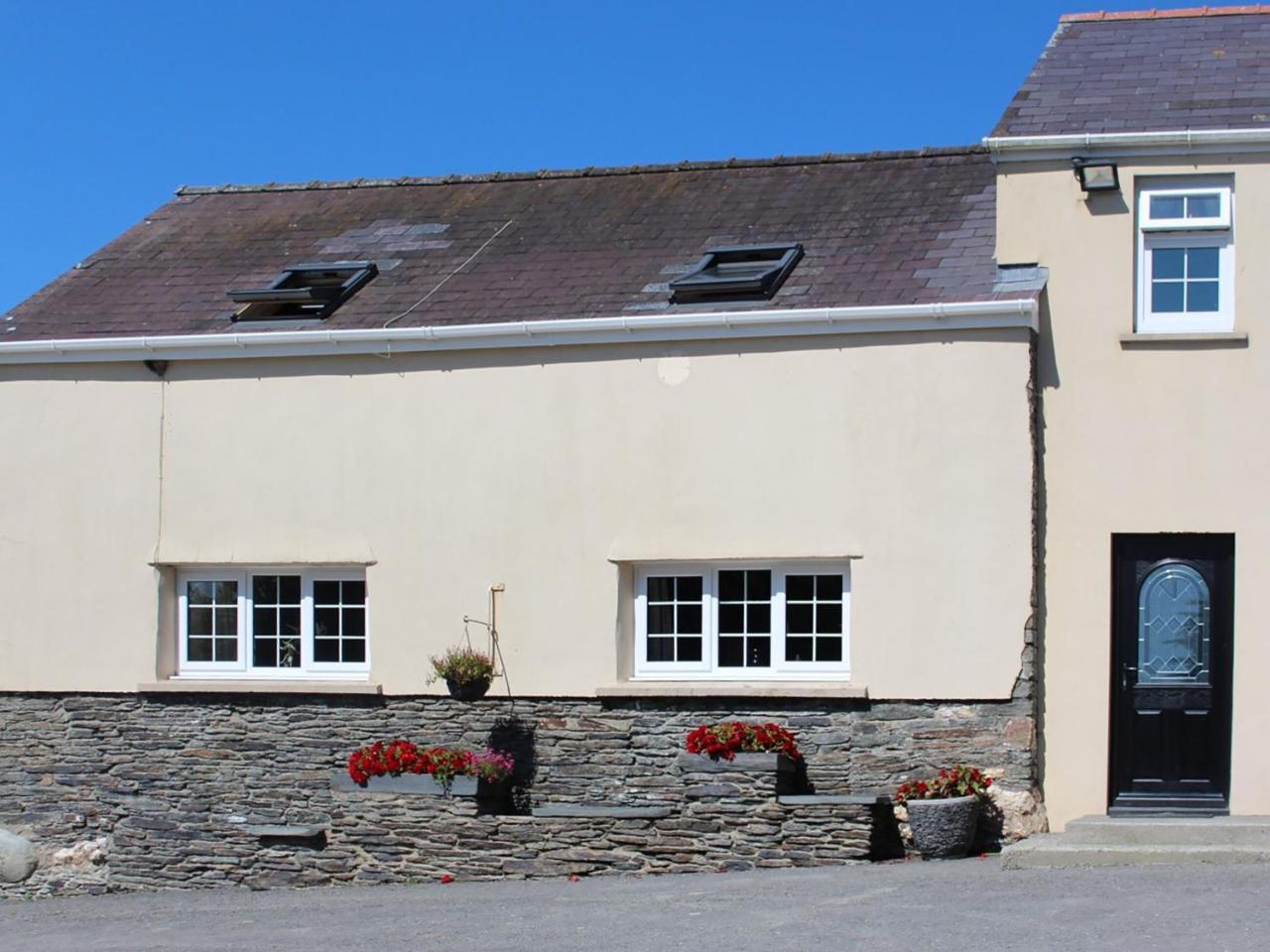 The Carthouse Uk13184 — 4-Star Luxury Hotel in Newcastle Emlyn, United Kingdom