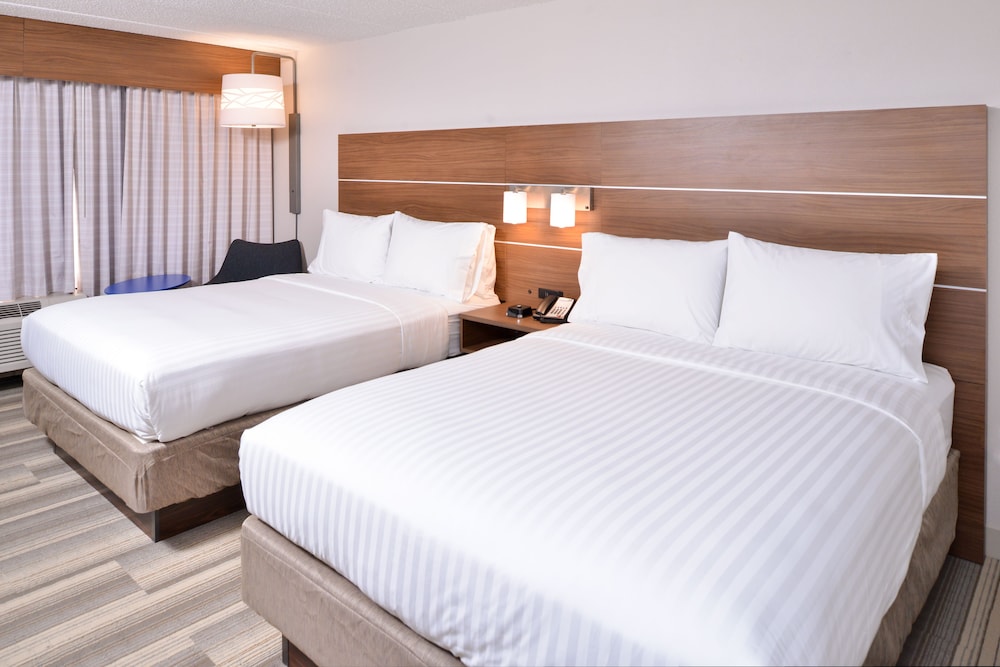 Holiday Inn Express & Suites Indianapolis Dtn Conv Ctr Area by IHG - photo 10