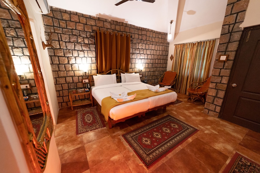 Tiger Trails Resorts — Manpur — photo 5