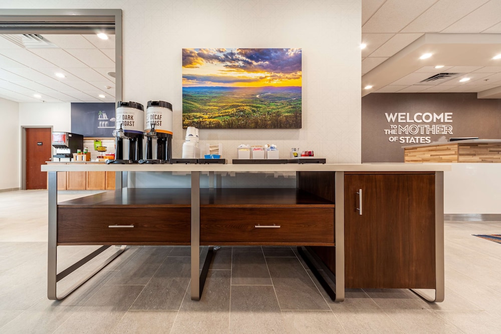 Hampton Inn Winchester N Conference Center VA - photo 45