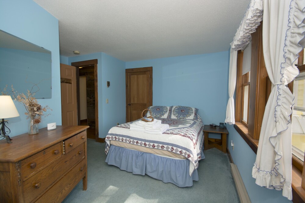 Brook Road Inn - photo 9