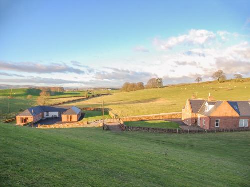 Liftingstane Farmhouse — 5-Star Luxury Hotel in Thornhill, United Kingdom