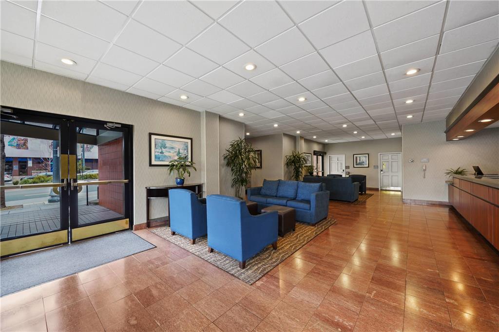 Comfort Inn by the Bay - photo 9