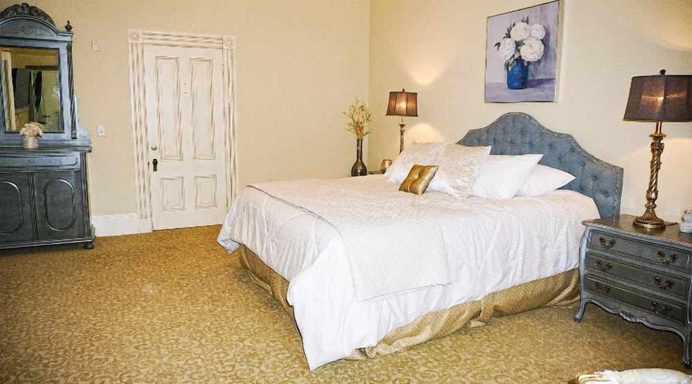 River Rd. Mansion - photo 27