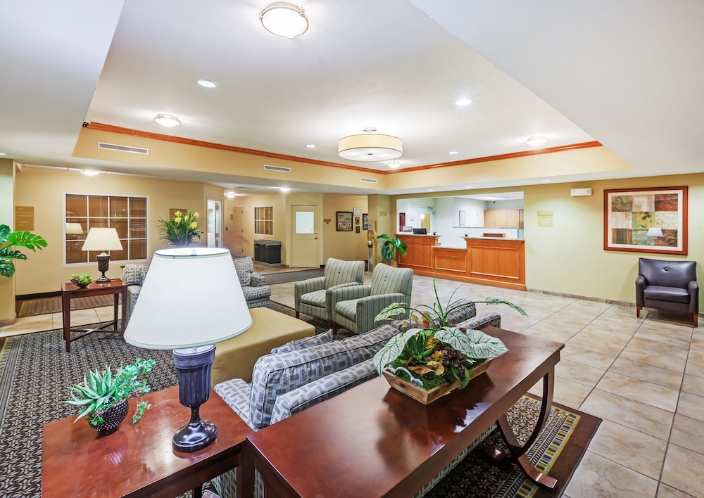 Candlewood Suites El Paso North by IHG - photo 42