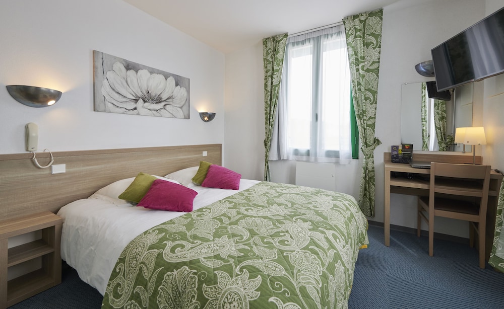 Logis Hotel Du Lac — Huelgoat — photo 3