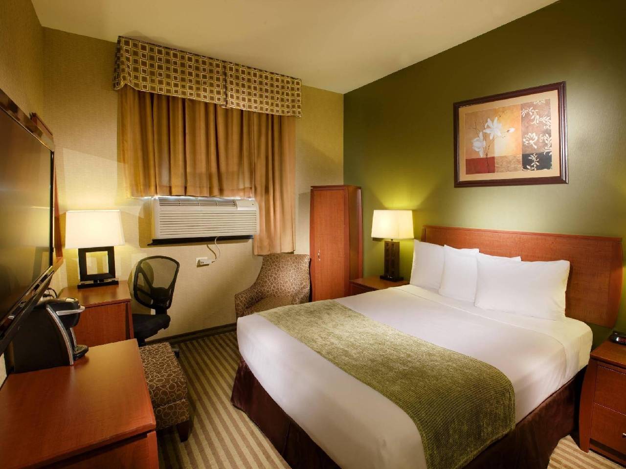 Hotel Q New York - photo 2