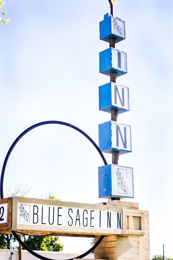 Blue Sage Inn & Suites - photo 47