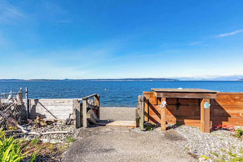 Harrington Hideaway by Avantstay Beach Access - photo 4