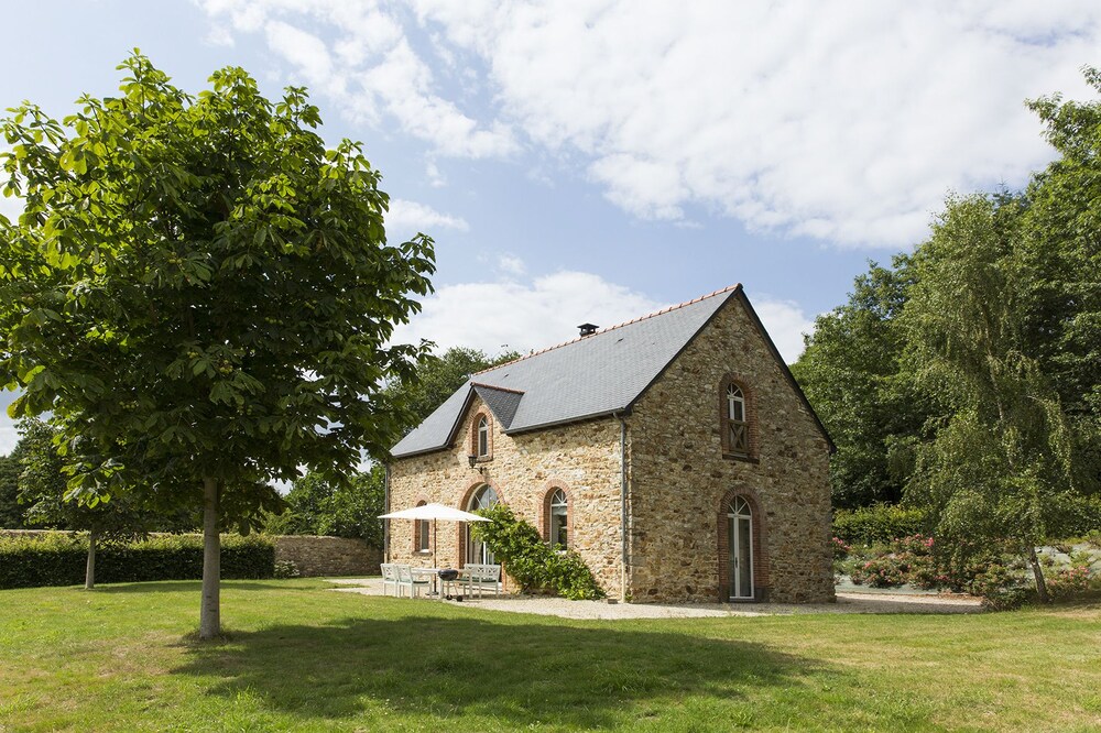 Gatehouse Grand Val - last minute hotel in Combourg