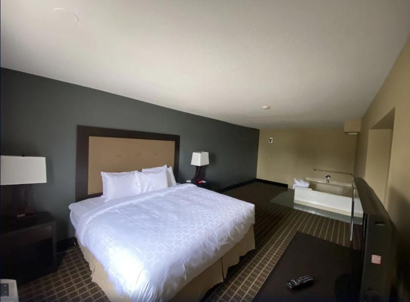 Days Inn by Wyndham Muskegon - photo 66