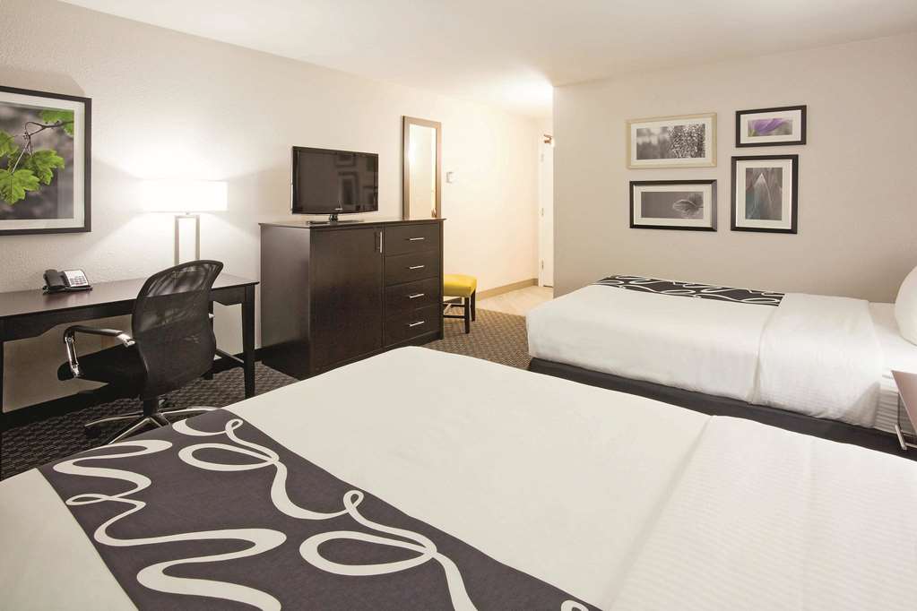 La Quinta Inn by Wyndham Oshkosh - photo 22