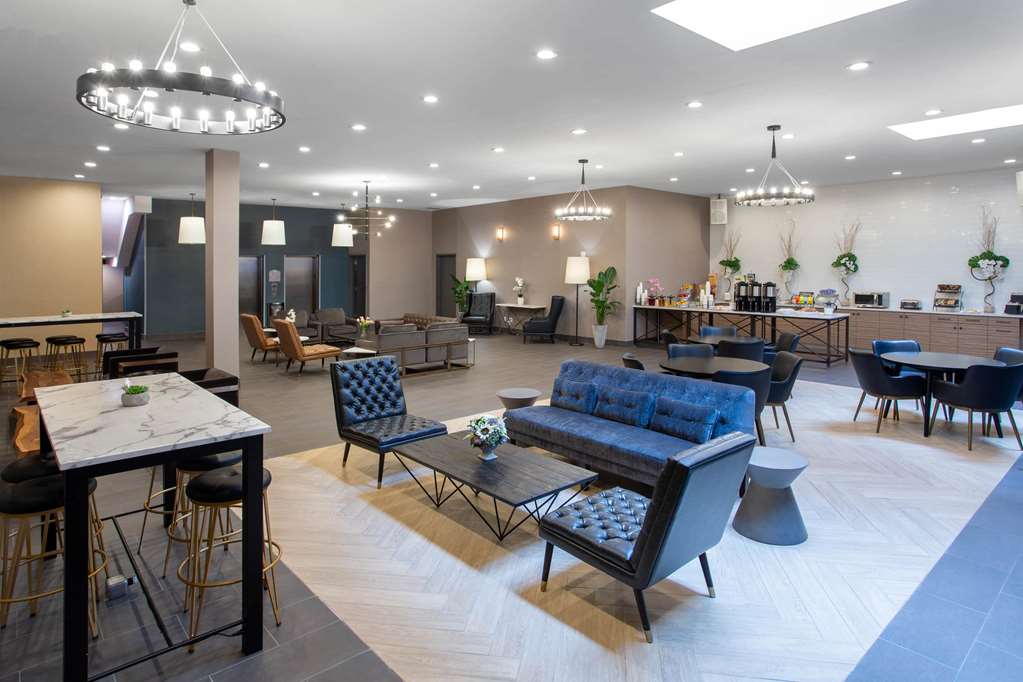 Microtel Inn by Wyndham Long Island City - photo 21