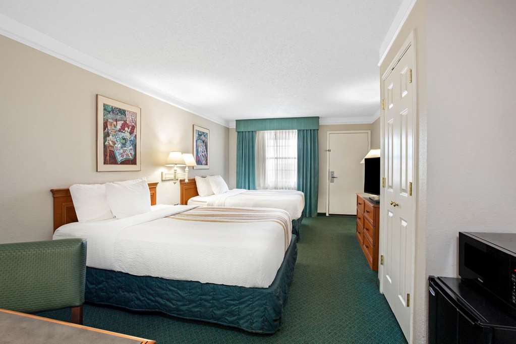 Baymont by Wyndham Fort Stockton - photo 14