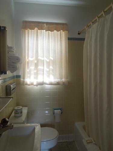 Cocoa Motel — Hershey — photo 5