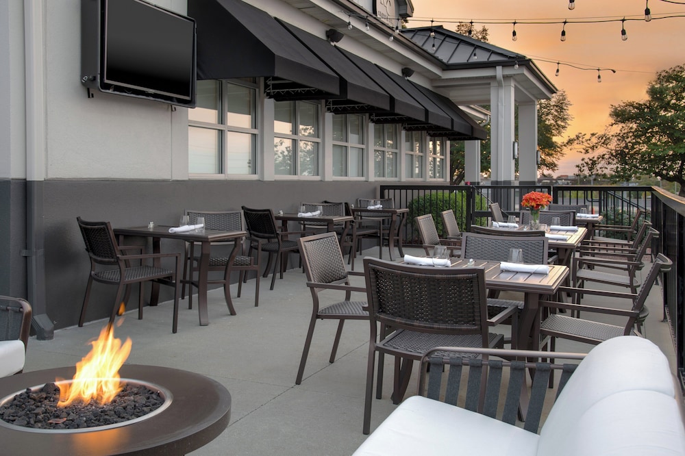 Holiday Inn & Suites Overland Park West by IHG - photo 29