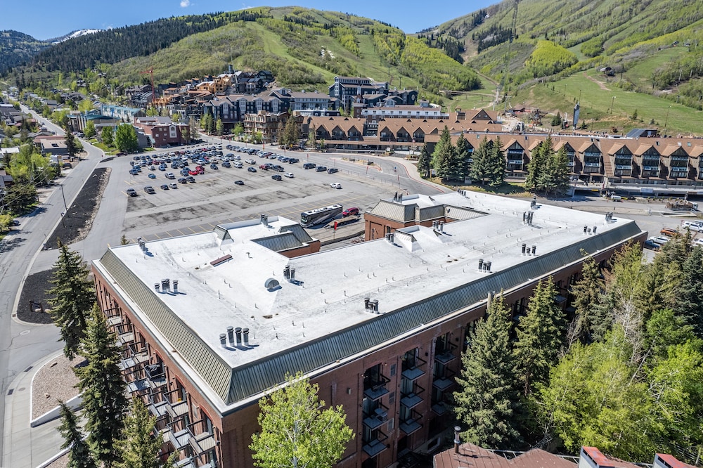 Shadow Ridge by Luxury Mountain Destinat - featured photo