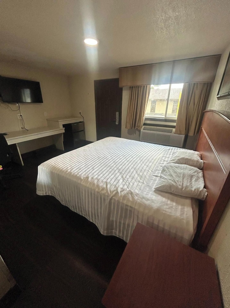 Del Rancho Motel - photo 23