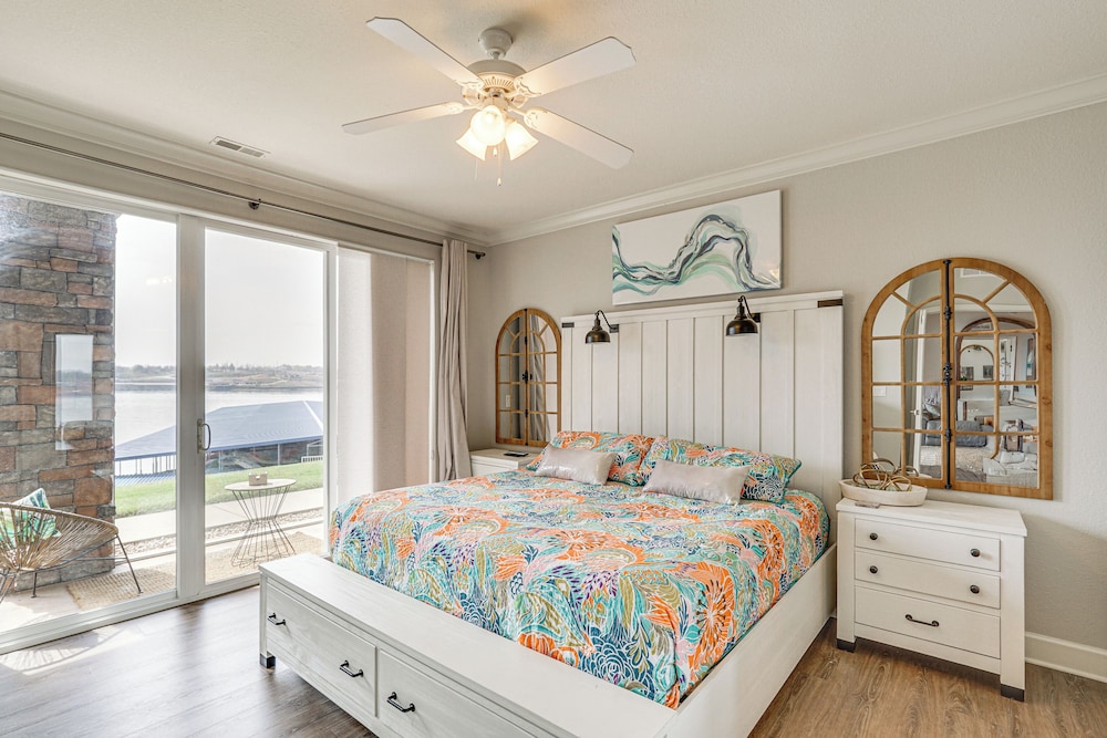 Resort Perks And Porch Central Lands End Condo - photo 6