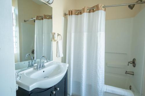 Watkins Motel - photo 10