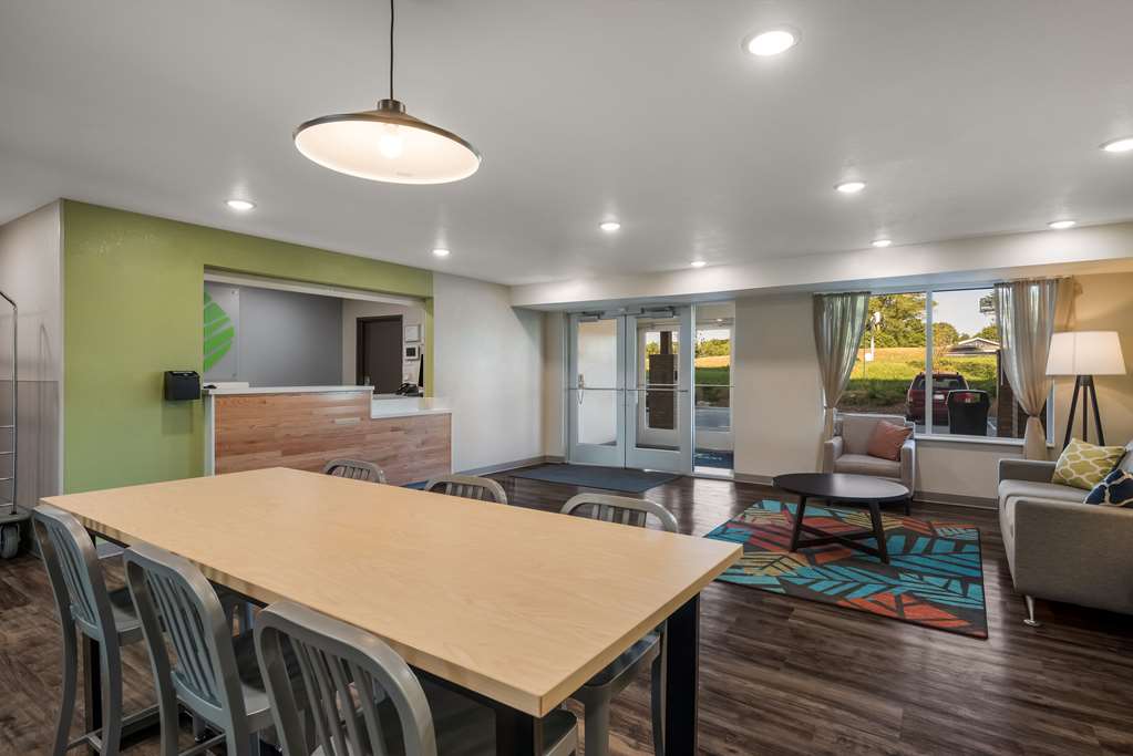 Woodspring Suites Milwaukee Menomonee Falls - photo 15