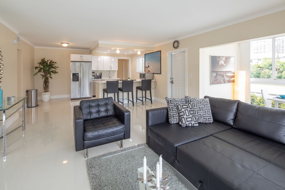Pompano Suites by the Beach - photo 39