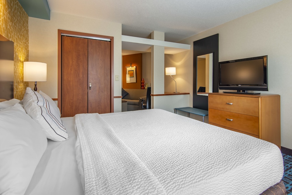 Fairfield Inn & Suites by Marriott Hooksett - photo 15