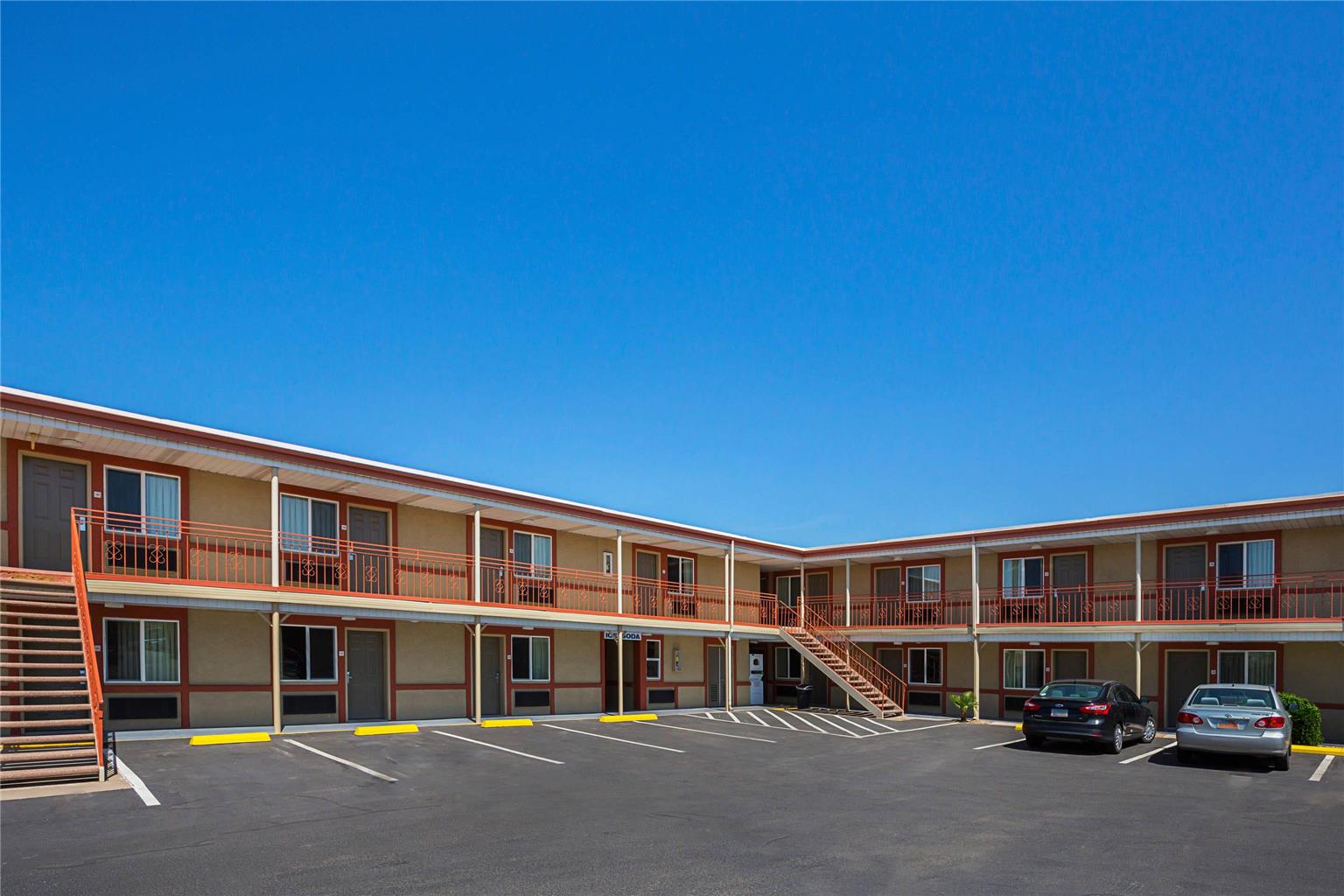 Econo Lodge Hurricane Zion Park Area - photo 3