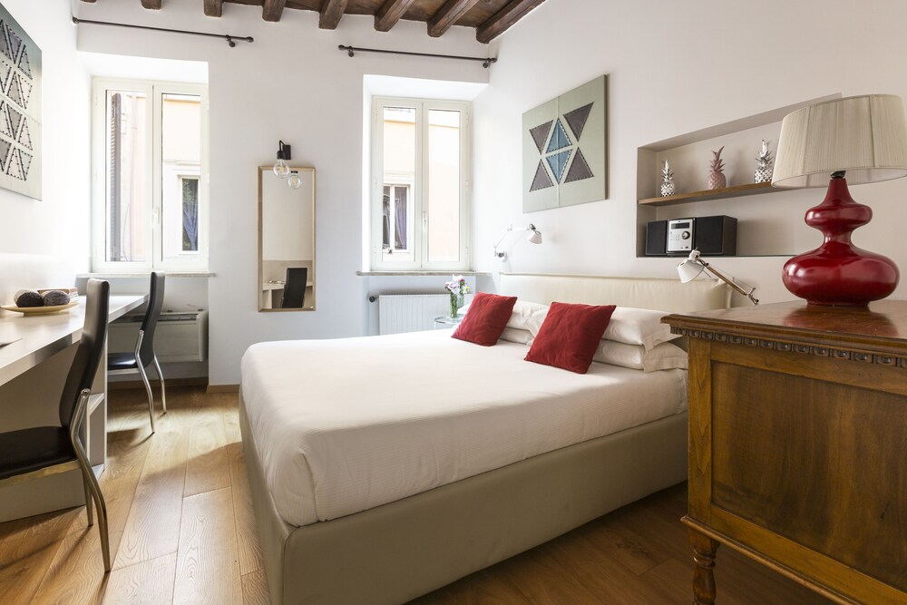 Rome Accommodation Via Giulia - carbon neutral hotel in Rome