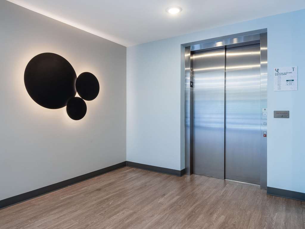 ECHO Suites Extended Stay by Wyndham Spartanburg - photo 27