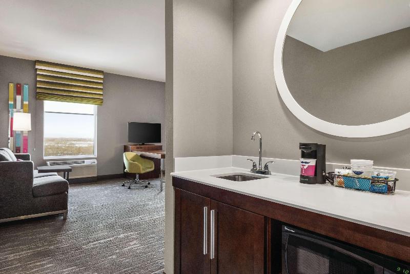 Hampton Inn Brooklyn Park - photo 24