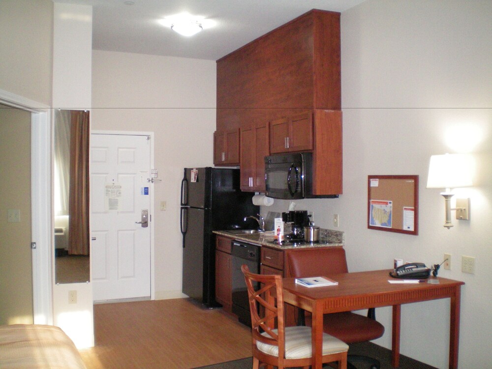 Candlewood Suites Avondale New Orleans by IHG - photo 9