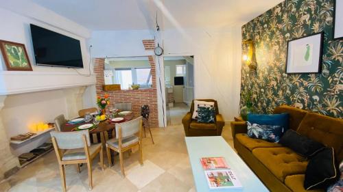 Chez Brigitte — hotel in Bar-Sur-Seine