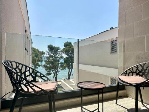 Isidora Seafront Apartments — 4-Star Luxury Hotel in Igalo, Montenegro