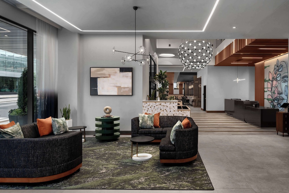 Embassy Suites by Hilton Madison Downtown - photo 3