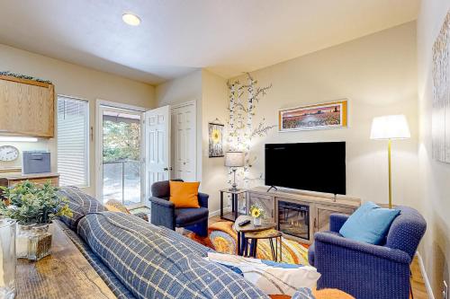 Cedars Hideaway B — 4-Star Luxury Hotel in Stanwood, United States