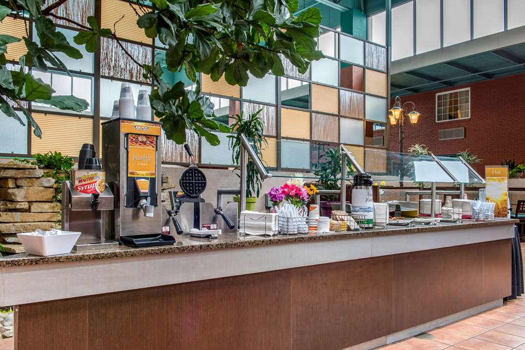 Quality Hotel Conference Center Cincinnati Blue Ash - photo 34