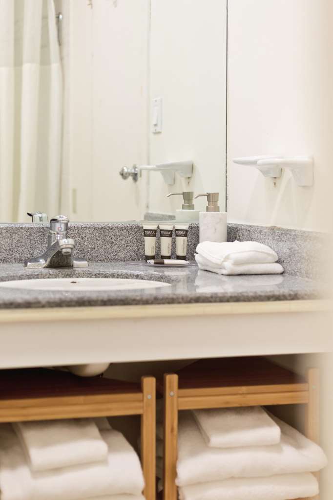 Stamford Suites - photo 20
