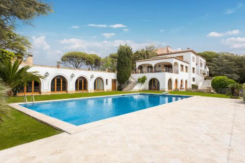 Vasanta Costa Brava — 4-Star Luxury Hotel in Sant Feliu De Guixols, Spain