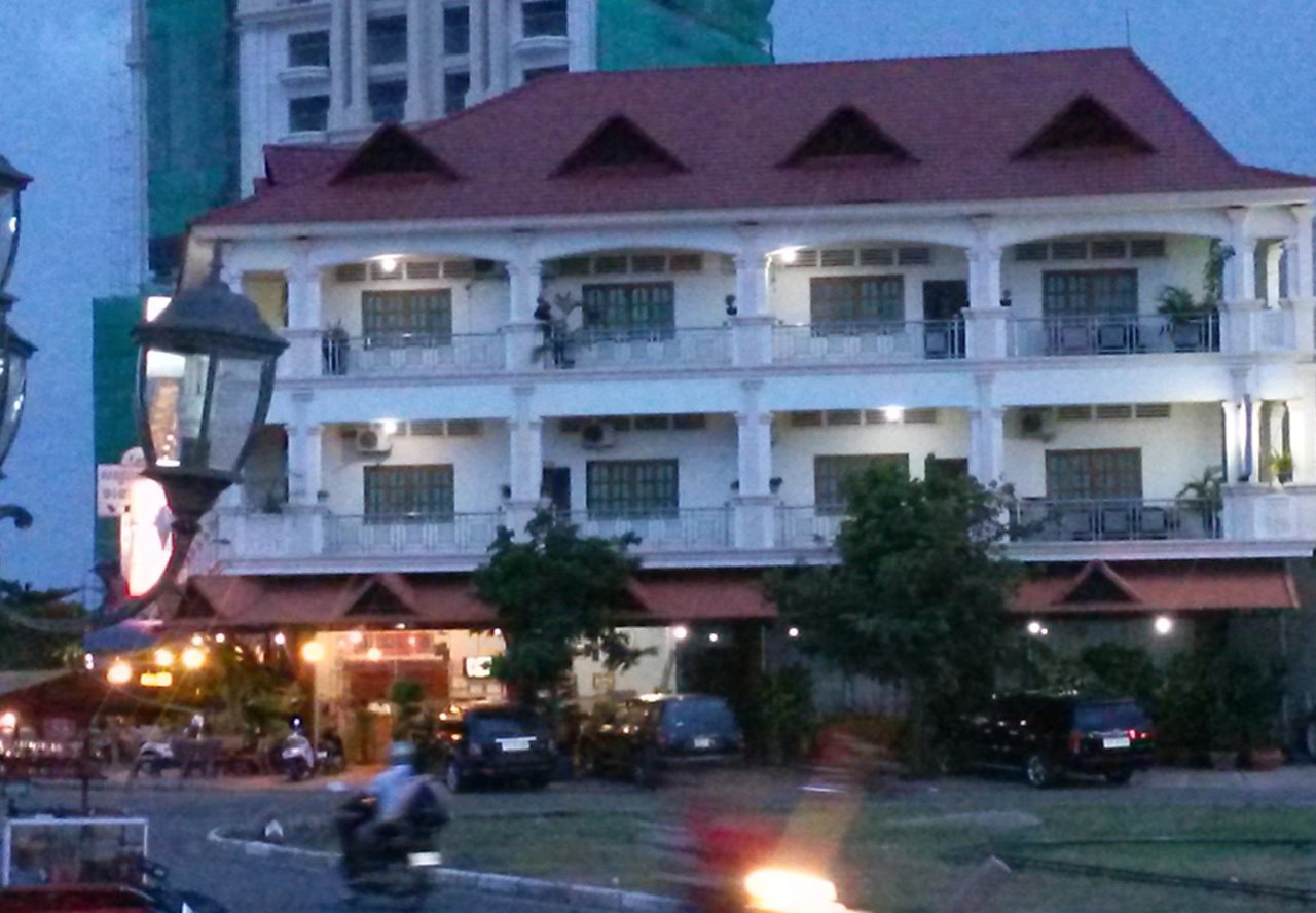 Mariya Hotel - carbon neutral hotel in Kampong Cham