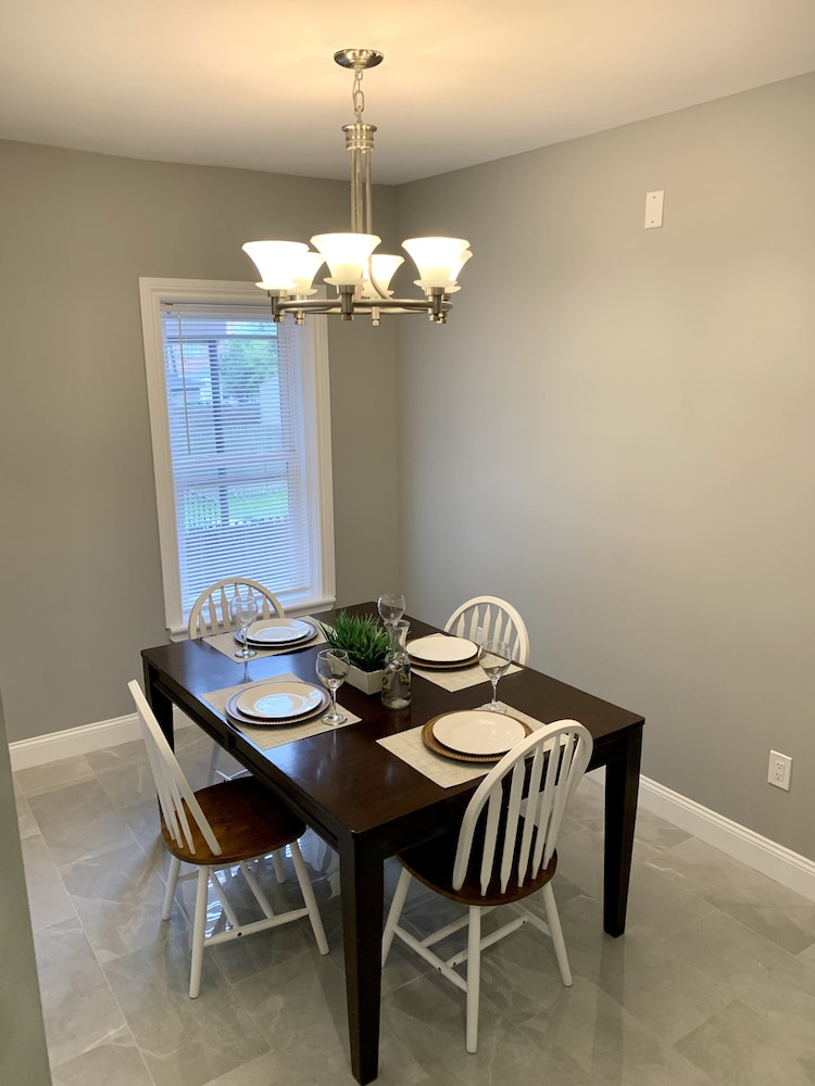 Texas Hold em Duplex 3BR Free Parking - photo 13