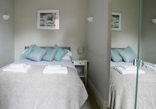 Harlow apartment